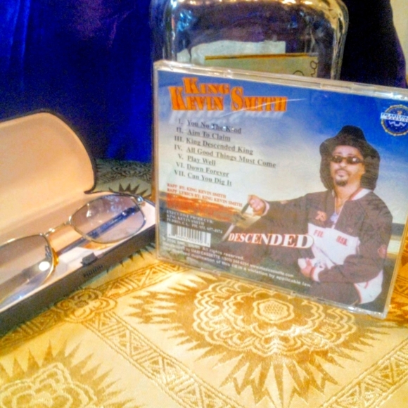 👀  King Kevin Smith CD Disc With Info insert - Picture 1 of 2